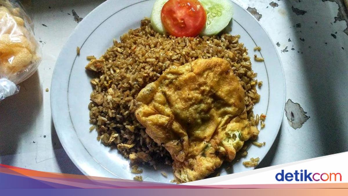 Nasi Goreng JR: Kenikmatan Jakarta di Jantung Cilacap